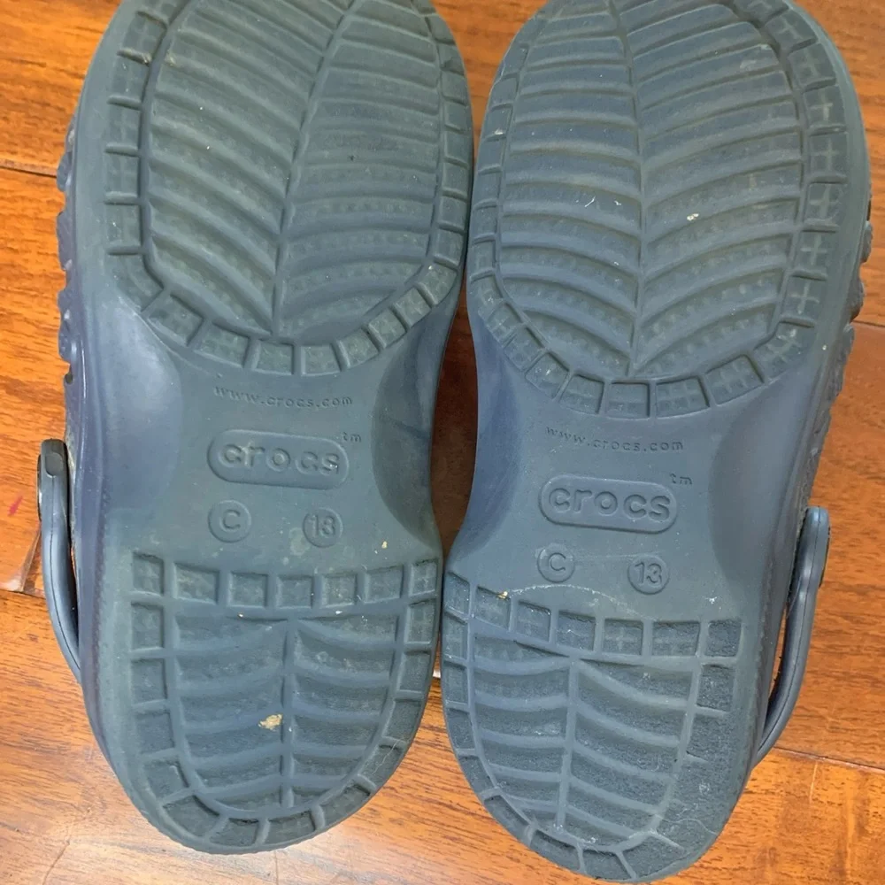 Crocs Comfort Baya Kids Classic Clogs Size C 13 Navy Blue Slip On Spellout logo